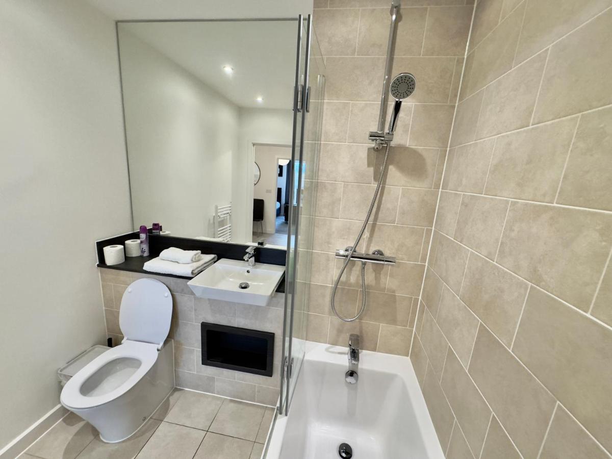 3Bedroom, 2Bathroom, Balcony,Luxury Flat Westfield Londen Buitenkant foto