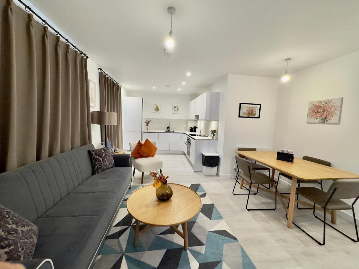 3Bedroom, 2Bathroom, Balcony,Luxury Flat Westfield Londen Buitenkant foto
