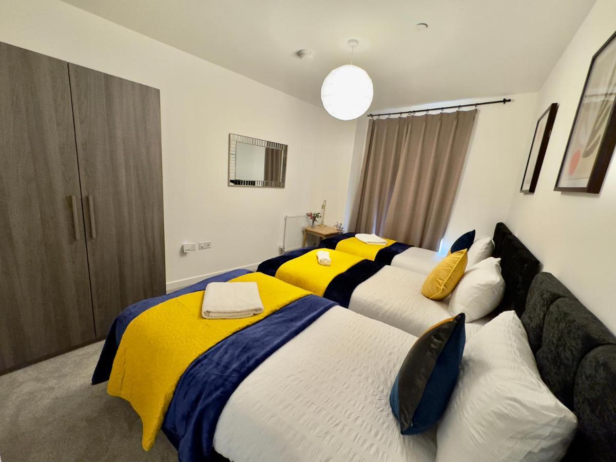 3Bedroom, 2Bathroom, Balcony,Luxury Flat Westfield Londen Buitenkant foto