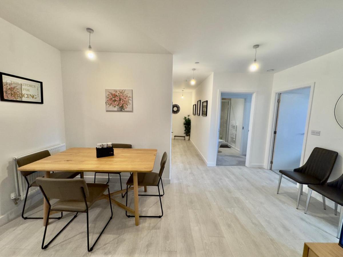 3Bedroom, 2Bathroom, Balcony,Luxury Flat Westfield Londen Buitenkant foto