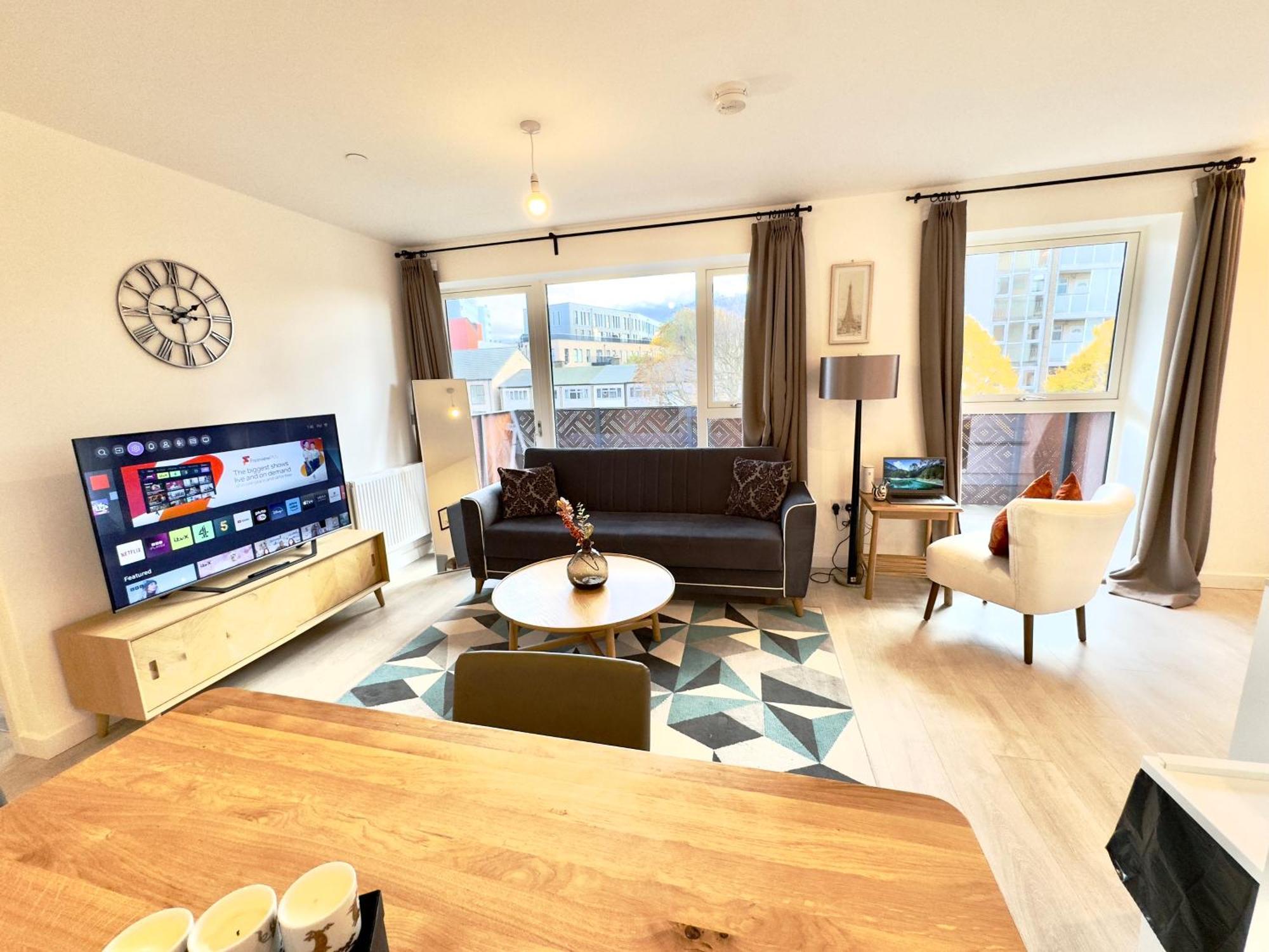 3Bedroom, 2Bathroom, Balcony,Luxury Flat Westfield Londen Buitenkant foto